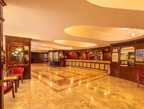 safari club hotel